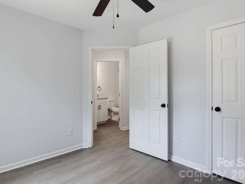2258 Lula Street, Winston Salem, NC 27101.  MLS# CAR4403371, YatesRealty ID 38534. 