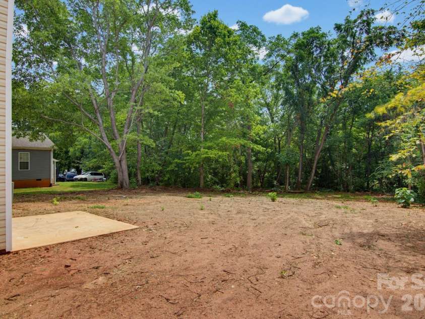 2258 Lula Street, Winston Salem, NC 27101.  MLS# CAR4403371, YatesRealty ID 38534. 