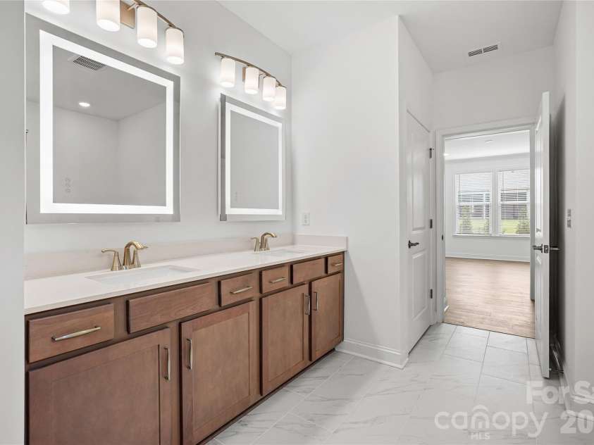 2722 Peak Court, Belmont, NC 28012.  MLS# CAR4405837, YatesRealty ID 38538. 