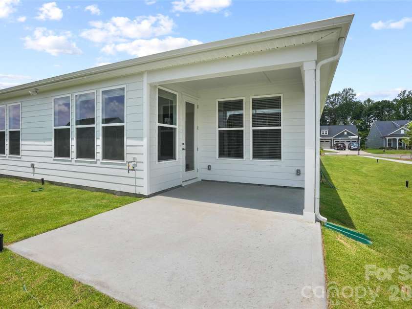 2722 Peak Court, Belmont, NC 28012.  MLS# CAR4405837, YatesRealty ID 38538. 