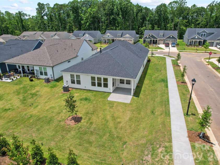 2722 Peak Court, Belmont, NC 28012.  MLS# CAR4405837, YatesRealty ID 38538. 