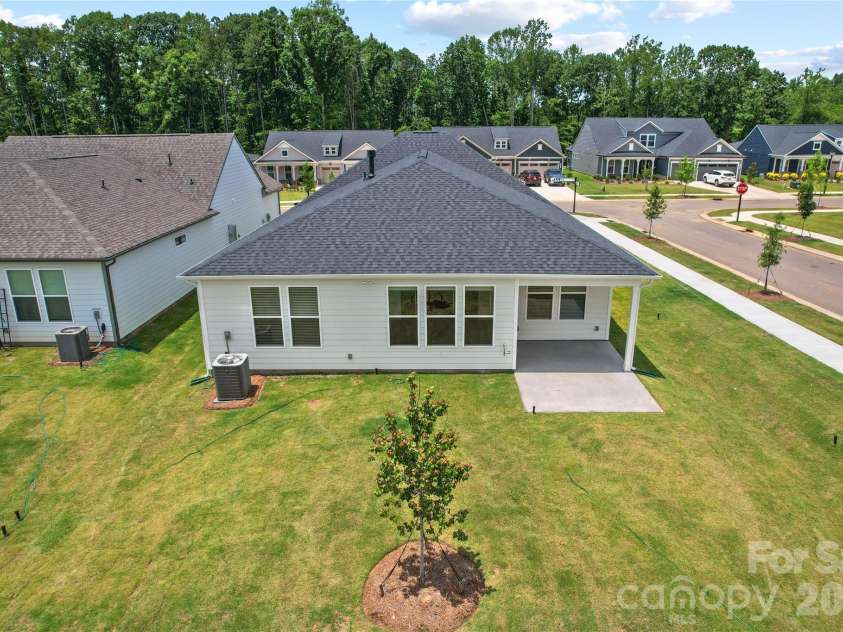 2722 Peak Court, Belmont, NC 28012.  MLS# CAR4405837, YatesRealty ID 38538. 