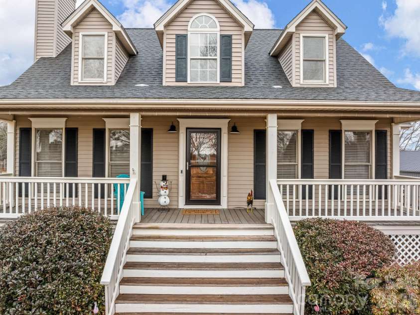 1570 Roddy Road, Campobello, SC 29322.  MLS# CAR4344176, YatesRealty ID 3854. 