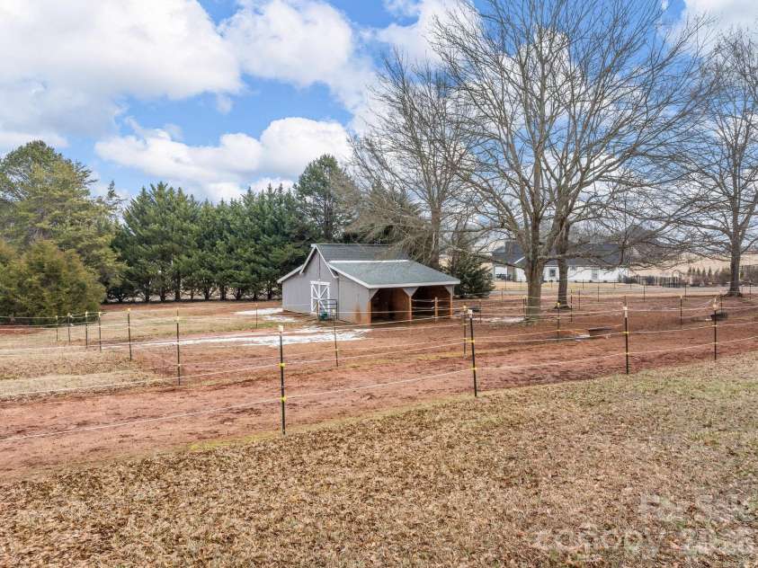 1570 Roddy Road, Campobello, SC 29322.  MLS# CAR4344176, YatesRealty ID 3854. 