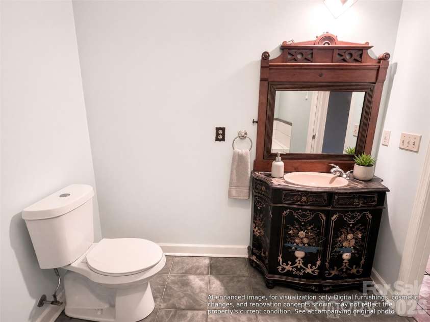 105 Chestnut Hill Road, Black Mountain, NC 28711.  MLS# CAR4405529, YatesRealty ID 38542. 