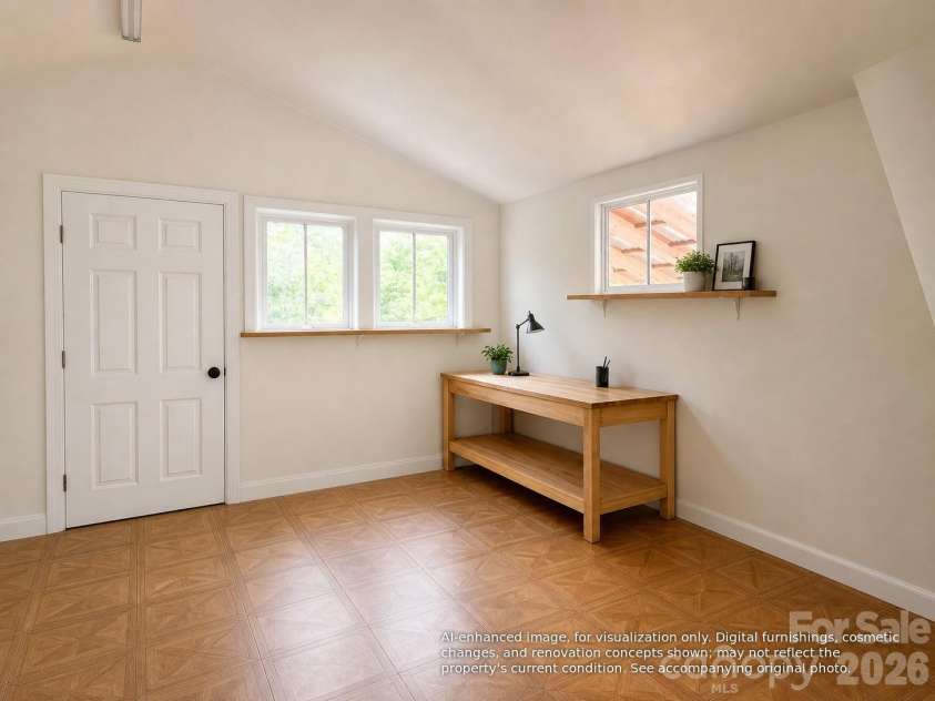 105 Chestnut Hill Road, Black Mountain, NC 28711.  MLS# CAR4405529, YatesRealty ID 38542. 