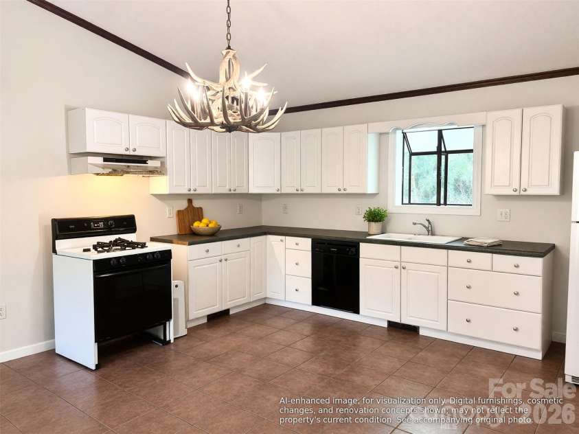 105 Chestnut Hill Road, Black Mountain, NC 28711.  MLS# CAR4405529, YatesRealty ID 38542. 