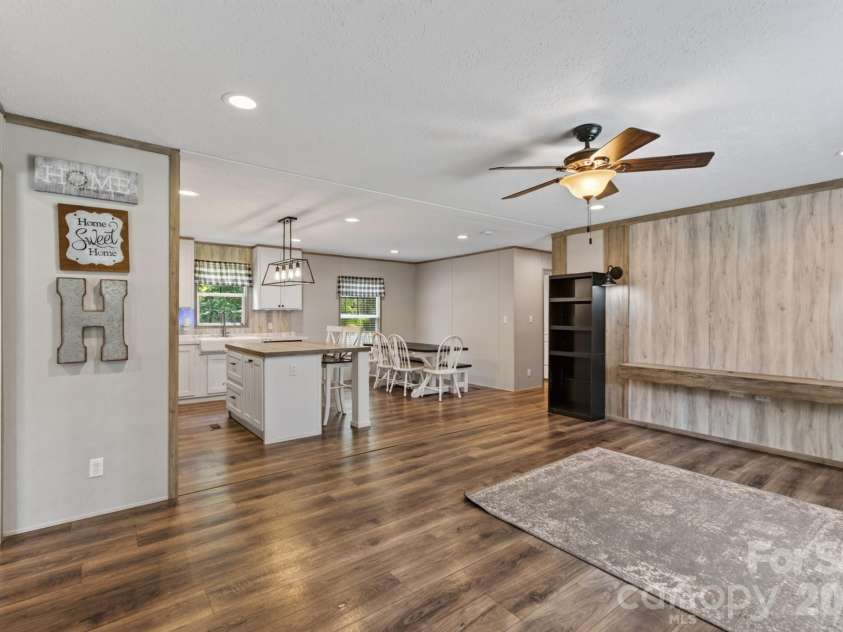 609 Edwards Road, Fort Lawn, SC 29714.  MLS# CAR4405832, YatesRealty ID 38544. 