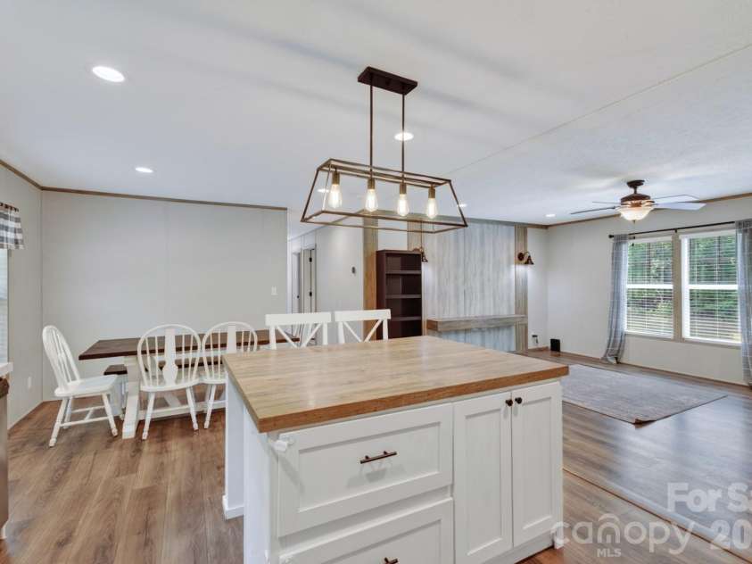 609 Edwards Road, Fort Lawn, SC 29714.  MLS# CAR4405832, YatesRealty ID 38544. 