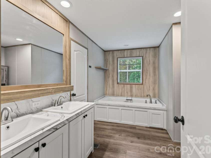 609 Edwards Road, Fort Lawn, SC 29714.  MLS# CAR4405832, YatesRealty ID 38544. 