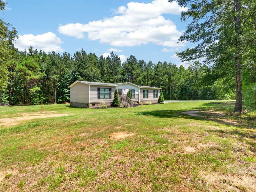 609 Edwards Road, Fort Lawn, SC 29714.  MLS# CAR4405832, YatesRealty ID 38544. 