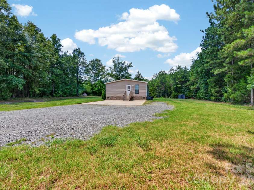 609 Edwards Road, Fort Lawn, SC 29714.  MLS# CAR4405832, YatesRealty ID 38544. 