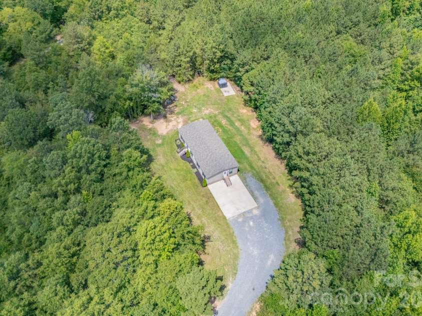 609 Edwards Road, Fort Lawn, SC 29714.  MLS# CAR4405832, YatesRealty ID 38544. 