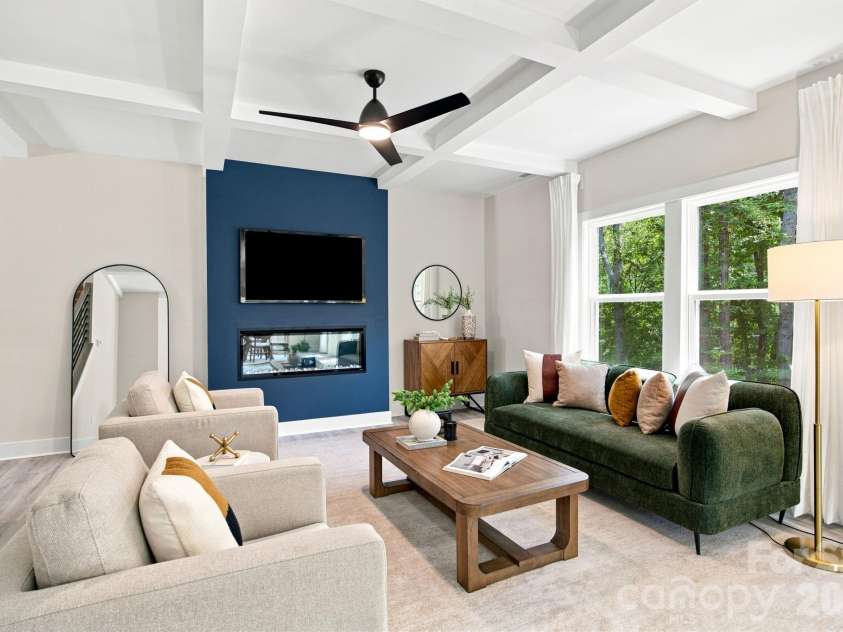 402 North Street, Dallas, NC 28034.  MLS# CAR4405932, YatesRealty ID 38545. 