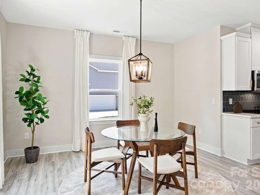 402 North Street, Dallas, NC 28034.  MLS# CAR4405932, YatesRealty ID 38545. 