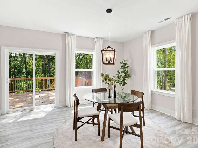 402 North Street, Dallas, NC 28034.  MLS# CAR4405932, YatesRealty ID 38545. 
