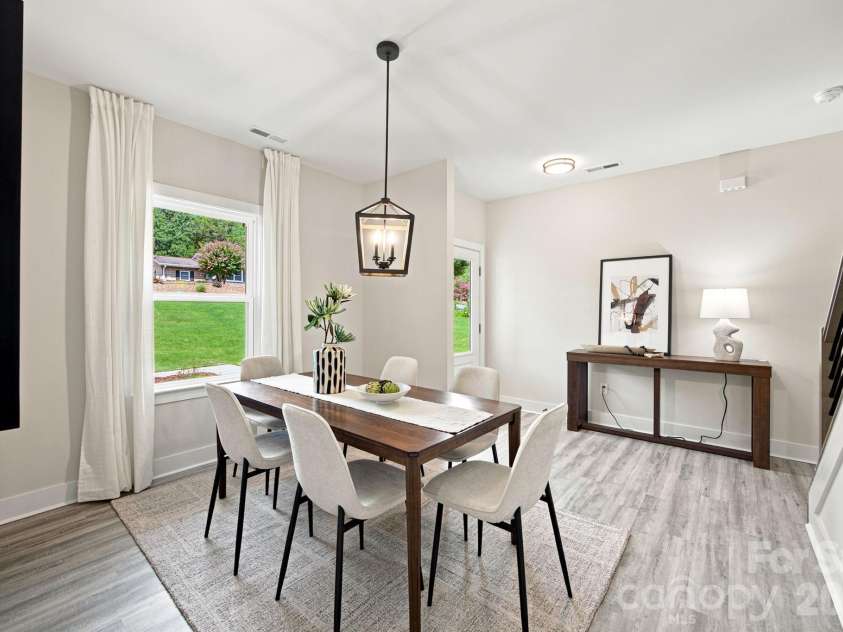 402 North Street, Dallas, NC 28034.  MLS# CAR4405932, YatesRealty ID 38545. 