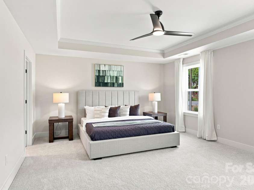 402 North Street, Dallas, NC 28034.  MLS# CAR4405932, YatesRealty ID 38545. 
