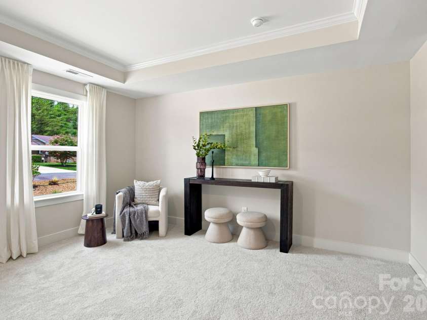 402 North Street, Dallas, NC 28034.  MLS# CAR4405932, YatesRealty ID 38545. 