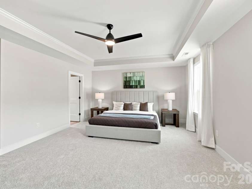 402 North Street, Dallas, NC 28034.  MLS# CAR4405932, YatesRealty ID 38545. 