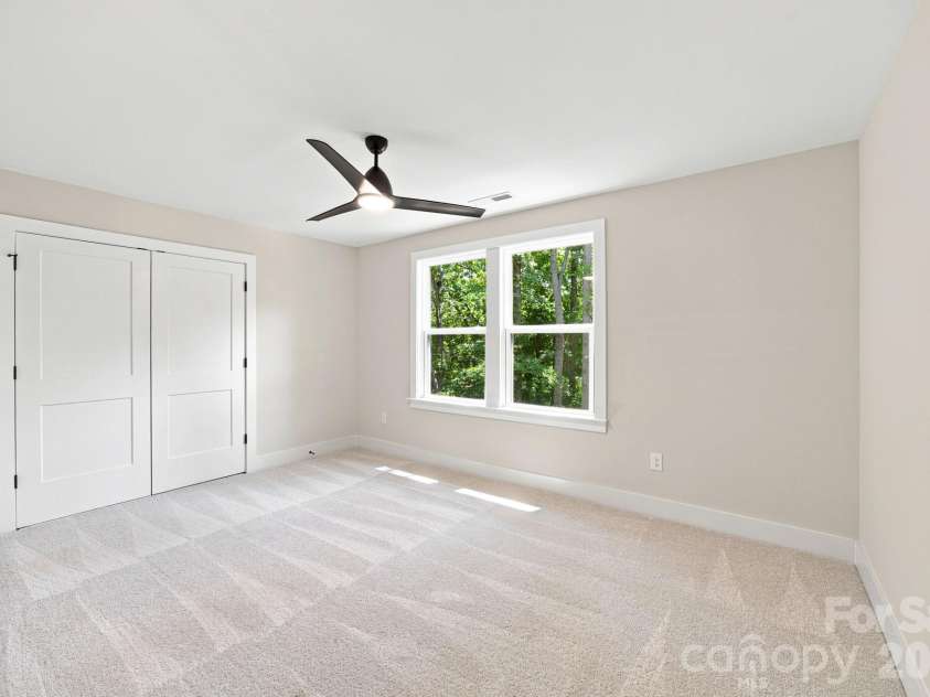 402 North Street, Dallas, NC 28034.  MLS# CAR4405932, YatesRealty ID 38545. 
