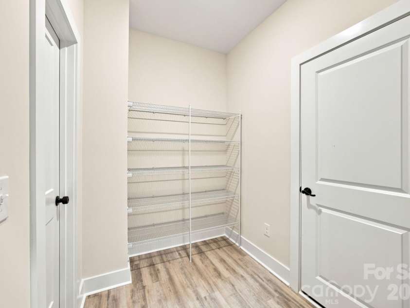 402 North Street, Dallas, NC 28034.  MLS# CAR4405932, YatesRealty ID 38545. 