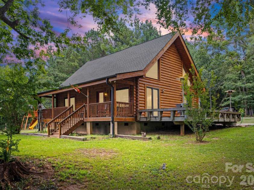 3448 Center Road, Chester, SC 29706.  MLS# CAR4403921, YatesRealty ID 38546. 