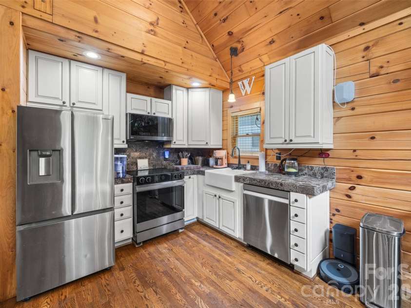 3448 Center Road, Chester, SC 29706.  MLS# CAR4403921, YatesRealty ID 38546. Kitchen