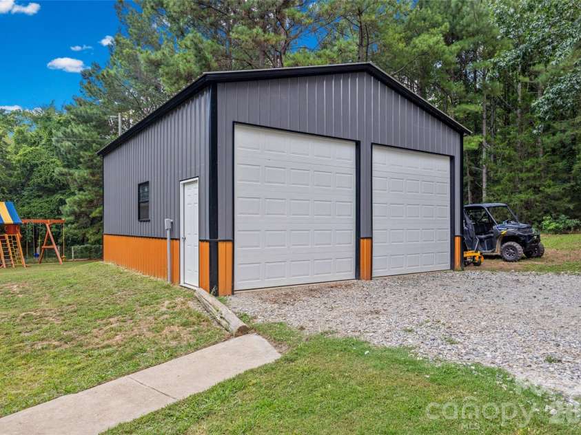 3448 Center Road, Chester, SC 29706.  MLS# CAR4403921, YatesRealty ID 38546. Large detached garage/workshop