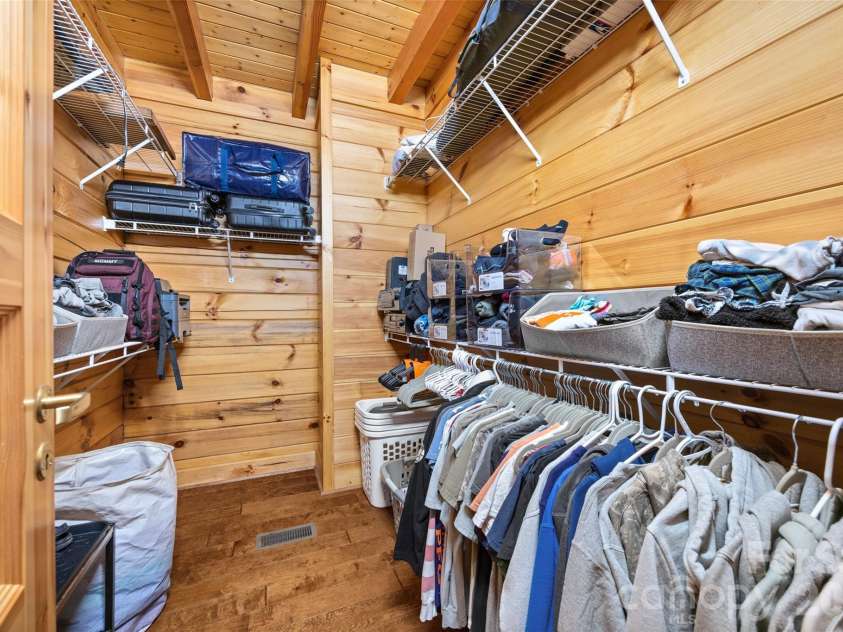 3448 Center Road, Chester, SC 29706.  MLS# CAR4403921, YatesRealty ID 38546. Walk-in Closet