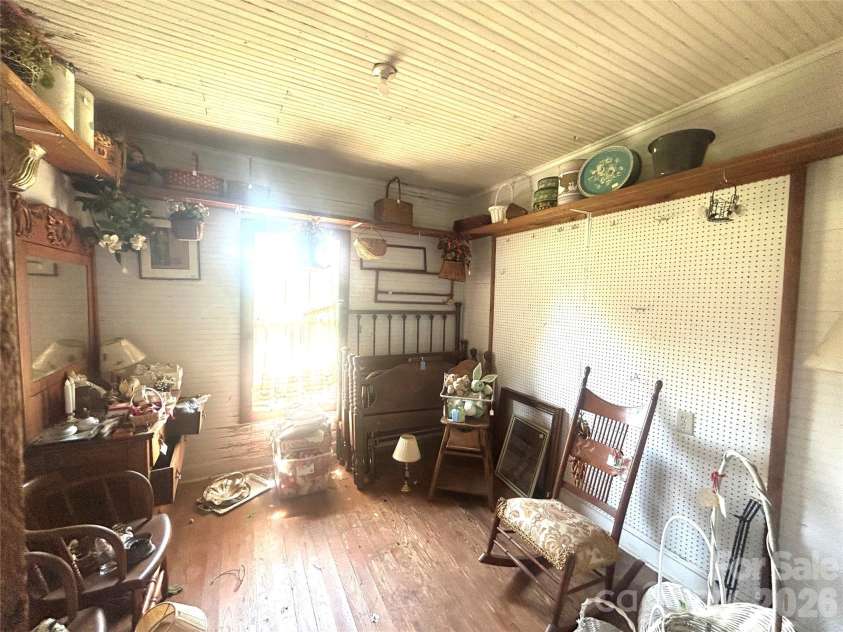 2981 Old Nc 150 Highway, Crouse, NC 28033.  MLS# CAR4404725, YatesRealty ID 38547. Bedroom