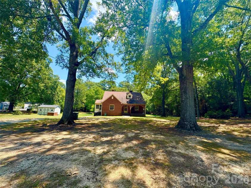 1801 Griffith Road, Monroe, NC 28112.  MLS# CAR4405949, YatesRealty ID 38548. 