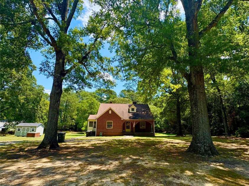 1801 Griffith Road, Monroe, NC 28112.  MLS# CAR4405949, YatesRealty ID 38548. 