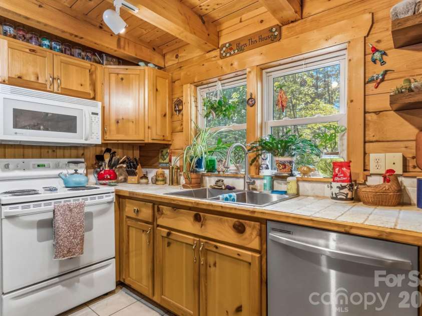 120 Sasafras Ridge None, Rutherfordton, NC 28139.  MLS# CAR4405023, YatesRealty ID 38549. 
