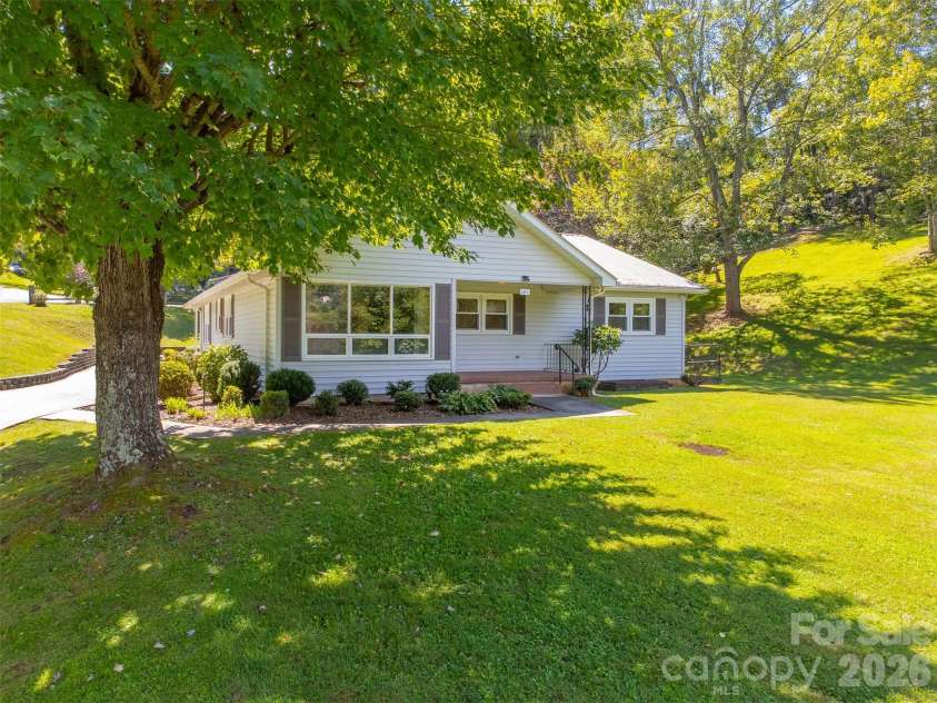 144 Cherry Street, Sylva, NC 28779.  MLS# CAR4355925, YatesRealty ID 3855. 