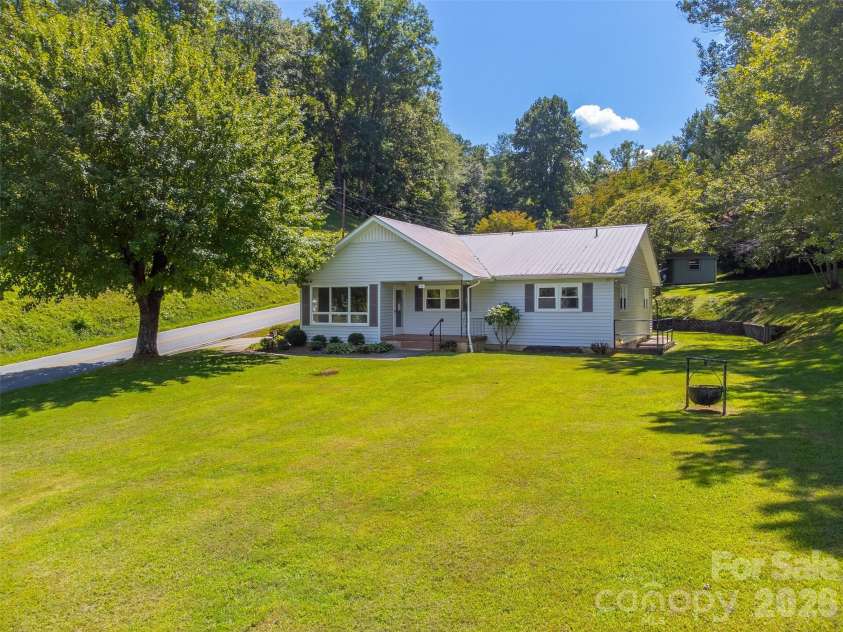 144 Cherry Street, Sylva, NC 28779.  MLS# CAR4355925, YatesRealty ID 3855. 