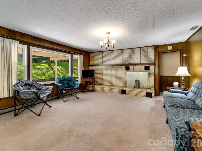144 Cherry Street, Sylva, NC 28779.  MLS# CAR4355925, YatesRealty ID 3855. 