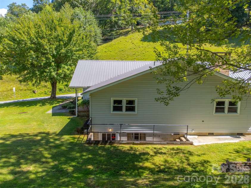 144 Cherry Street, Sylva, NC 28779.  MLS# CAR4355925, YatesRealty ID 3855. 