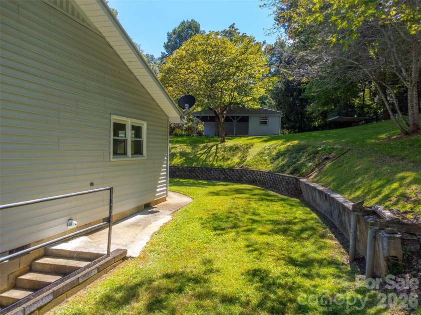 144 Cherry Street, Sylva, NC 28779.  MLS# CAR4355925, YatesRealty ID 3855. 