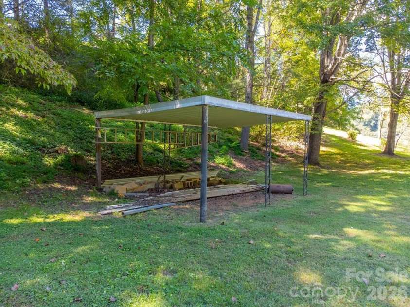 144 Cherry Street, Sylva, NC 28779.  MLS# CAR4421038, YatesRealty ID 3855. 