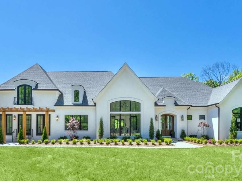 18304 Rosapenny Road, Charlotte, NC 28278.  MLS# CAR4329867, YatesRealty ID 3855. 