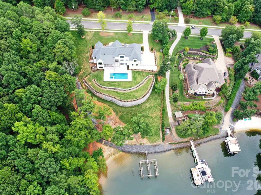 18304 Rosapenny Road, Charlotte, NC 28278.  MLS# CAR4329867, YatesRealty ID 3855. 