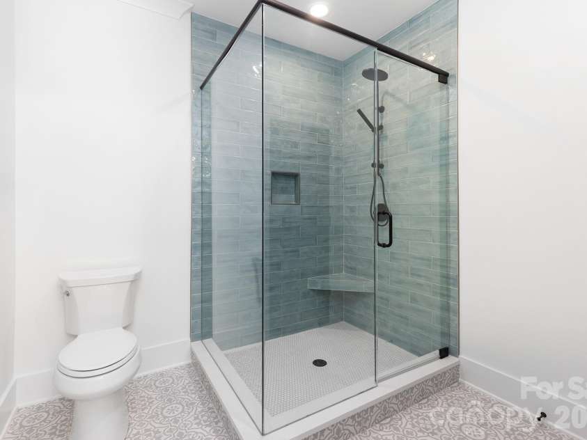 18304 Rosapenny Road, Charlotte, NC 28278.  MLS# CAR4329867, YatesRealty ID 3855. Bathroom #3