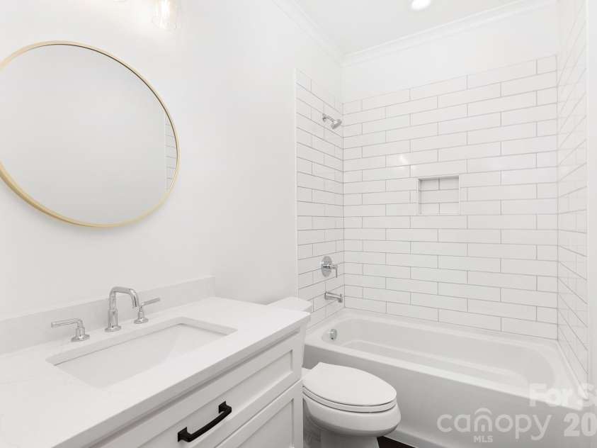 18304 Rosapenny Road, Charlotte, NC 28278.  MLS# CAR4329867, YatesRealty ID 3855. Bathroom #4