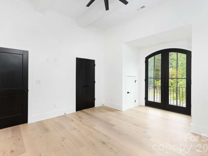 18304 Rosapenny Road, Charlotte, NC 28278.  MLS# CAR4329867, YatesRealty ID 3855. Forth bedroom with Juliette balcony