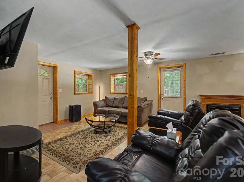 324 Bill Crisp Road, Robbinsville, NC 28771.  MLS# CAR4405913, YatesRealty ID 38552. 