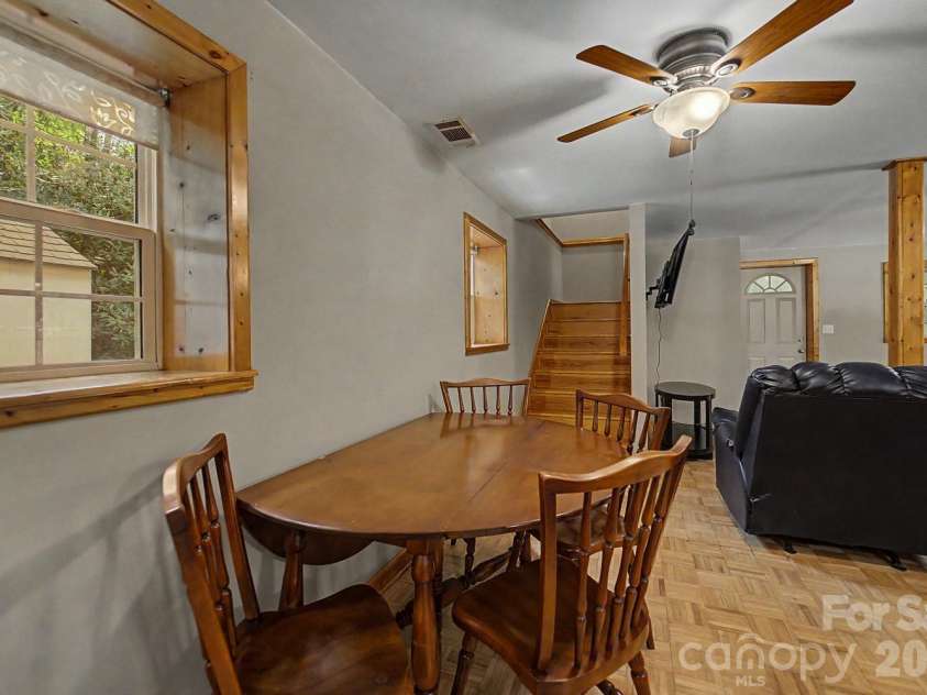 324 Bill Crisp Road, Robbinsville, NC 28771.  MLS# CAR4405913, YatesRealty ID 38552. 