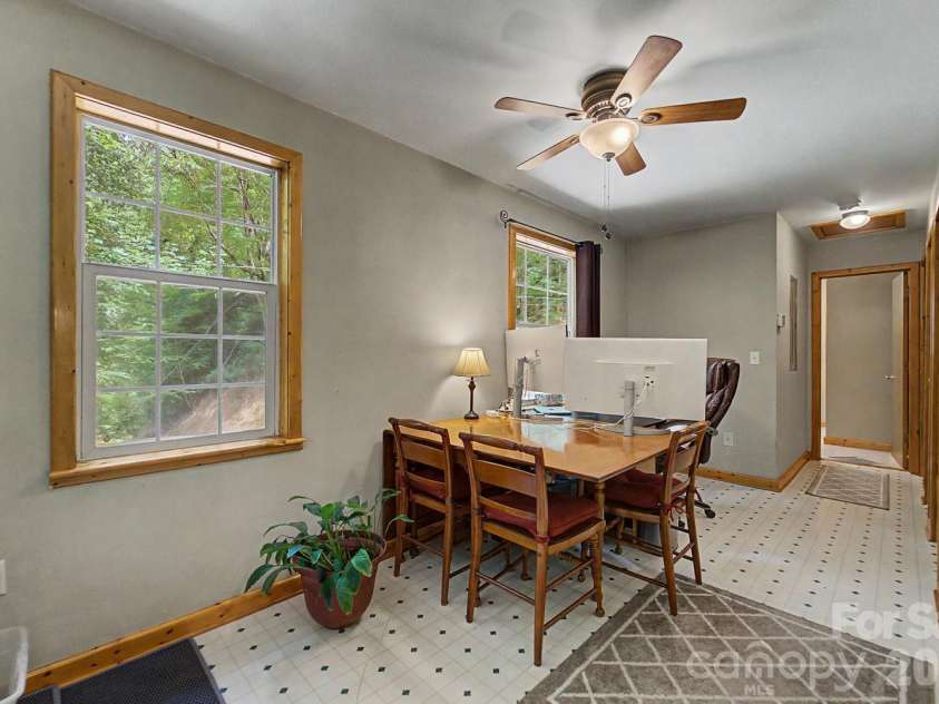 324 Bill Crisp Road, Robbinsville, NC 28771.  MLS# CAR4405913, YatesRealty ID 38552. 