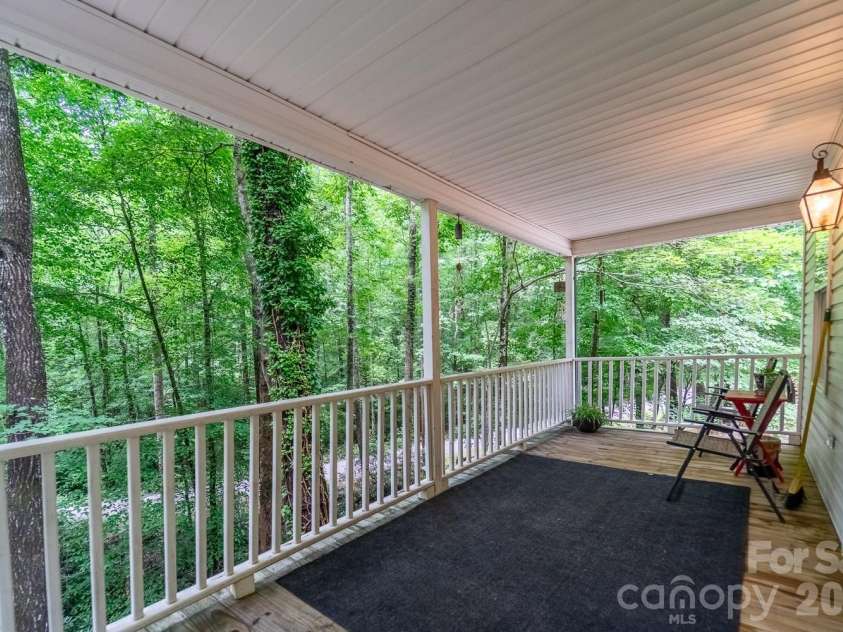 324 Bill Crisp Road, Robbinsville, NC 28771.  MLS# CAR4405913, YatesRealty ID 38552. 