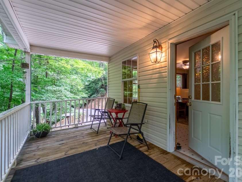 324 Bill Crisp Road, Robbinsville, NC 28771.  MLS# CAR4405913, YatesRealty ID 38552. 